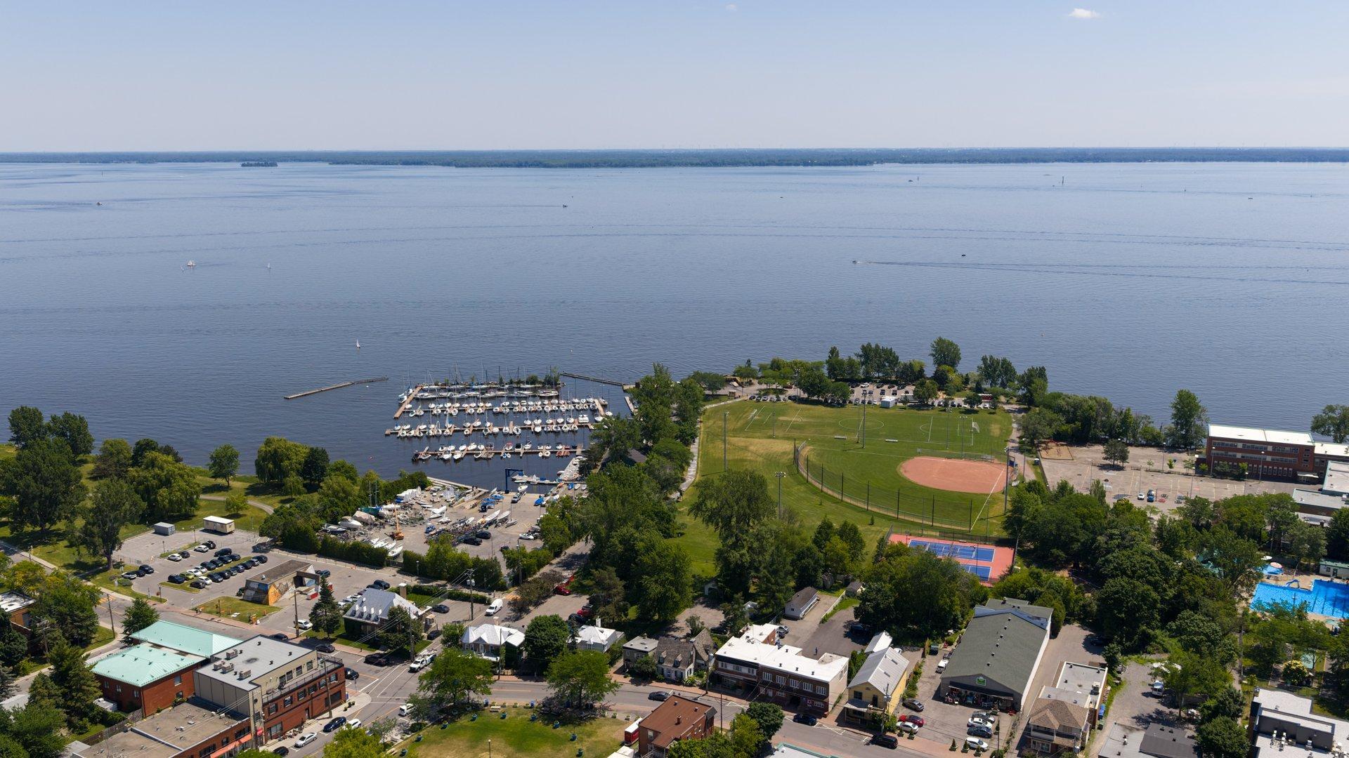 









29


Av. Brunet

,
Pointe-Claire,




QC
H9S4T4

