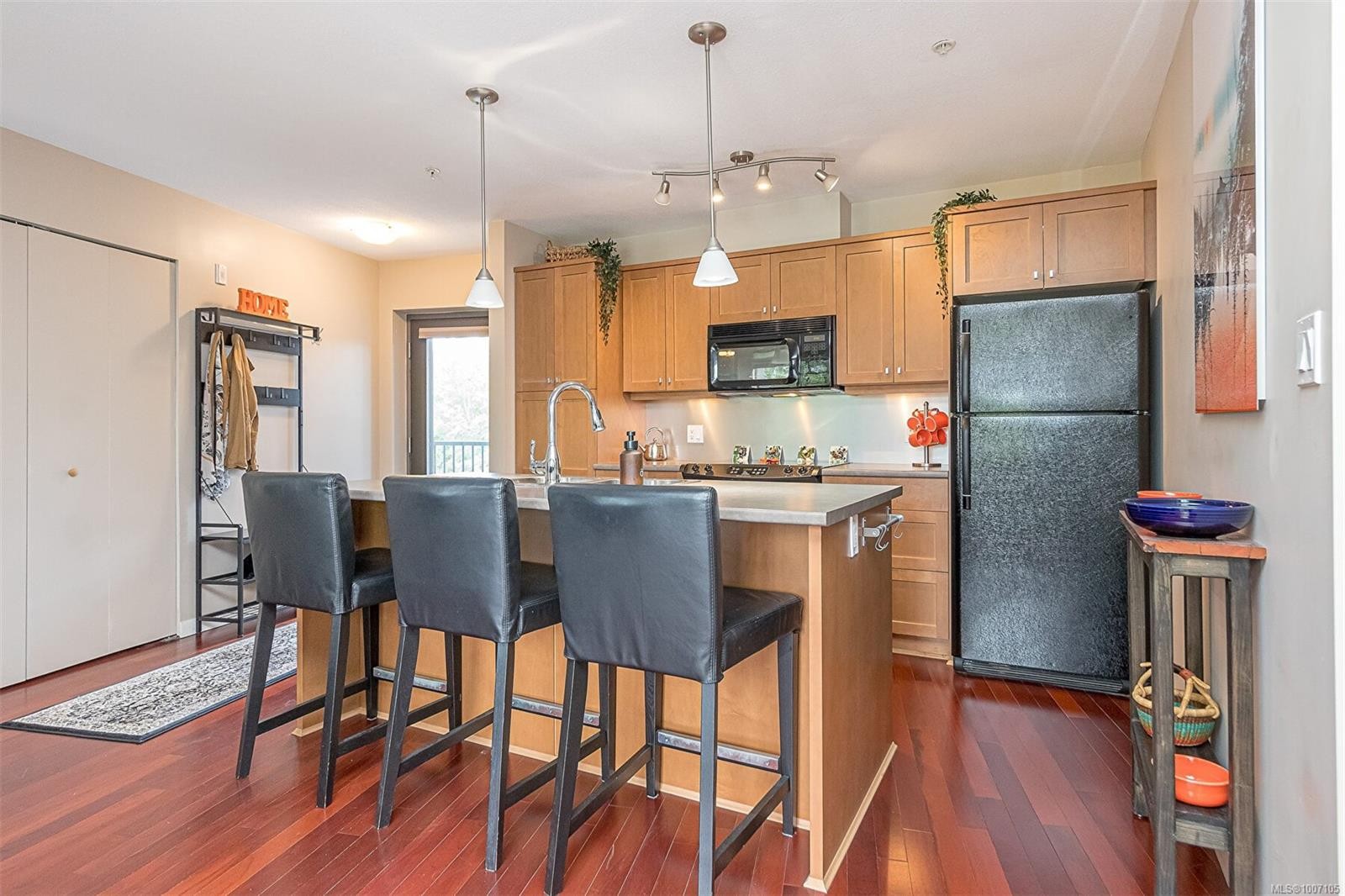 









555


Franklyn

St, 320,
Nanaimo,




BC
V9R 2X9

