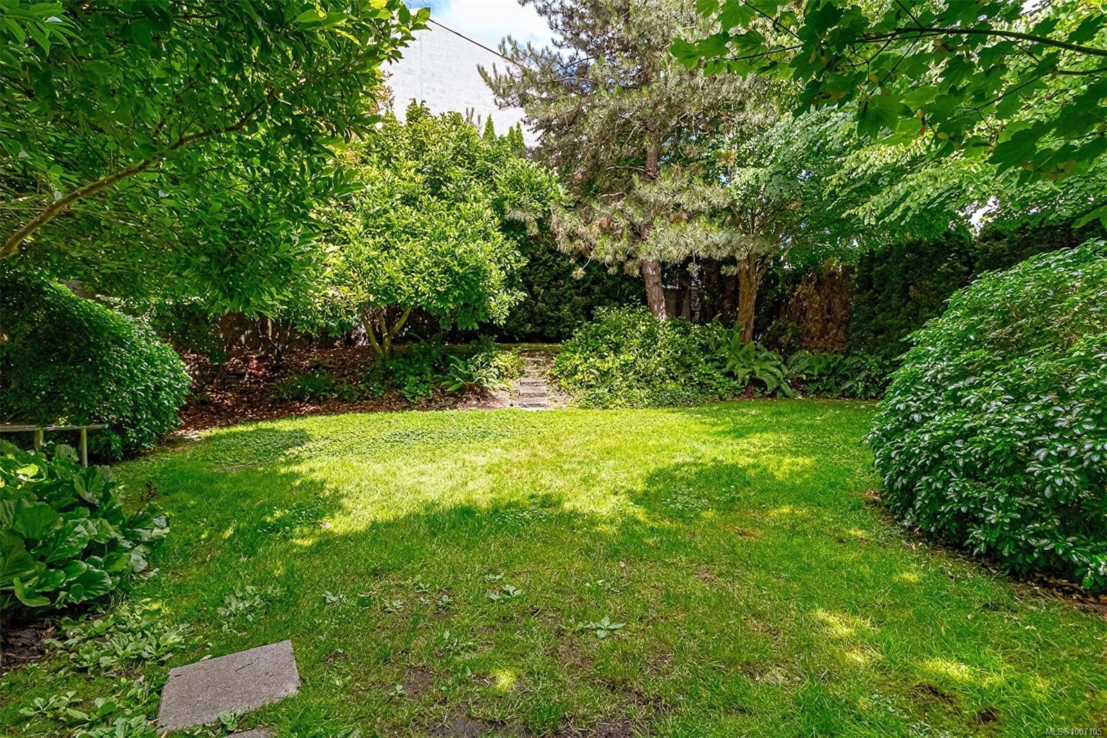 









555


Franklyn

St, 320,
Nanaimo,




BC
V9R 2X9

