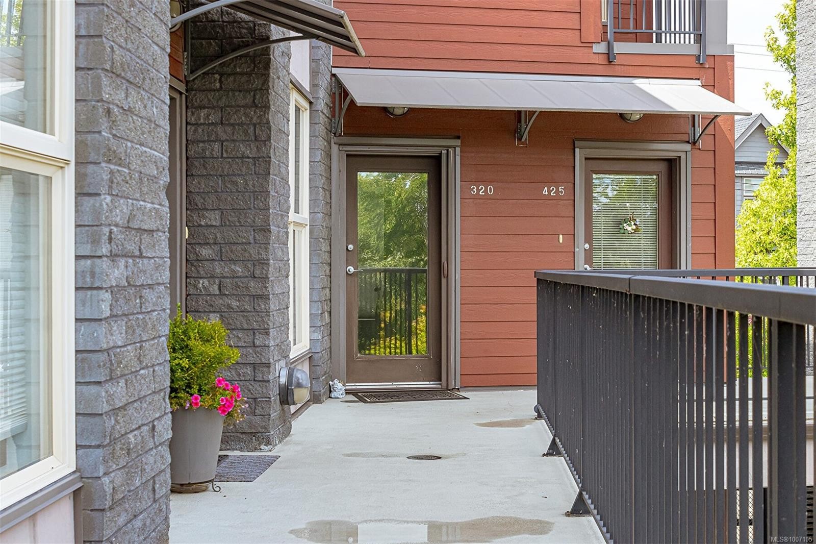 









555


Franklyn

St, 320,
Nanaimo,




BC
V9R 2X9

