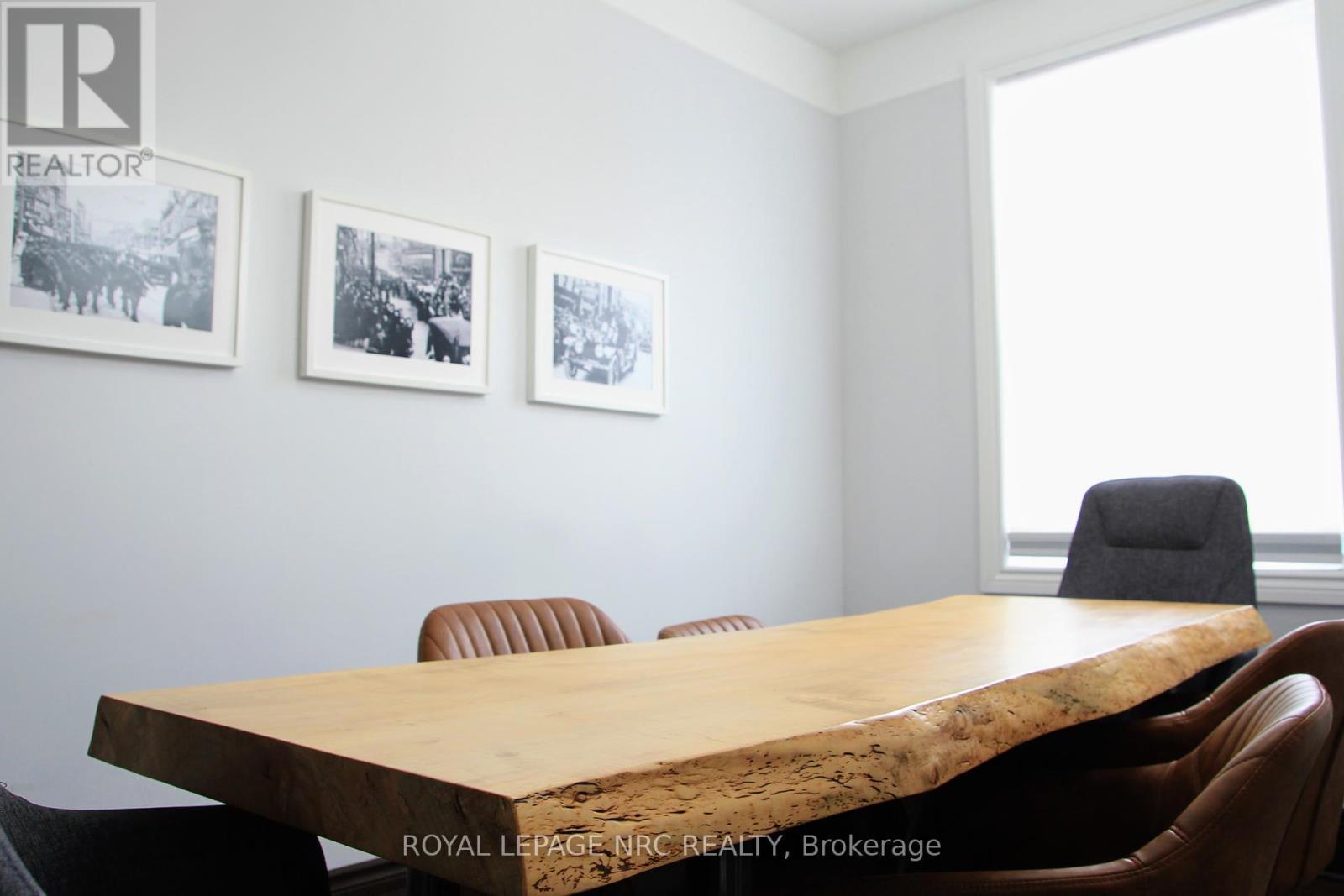 












19 COURT STREET

,
St. Catharines (Downtown),




Ontario
L2R4R5

