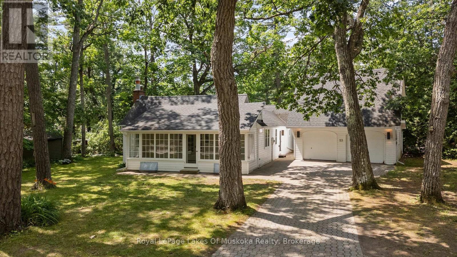 












23 FIRST STREET

,
Kawartha Lakes (Fenelon),




Ontario
K0M1N0

