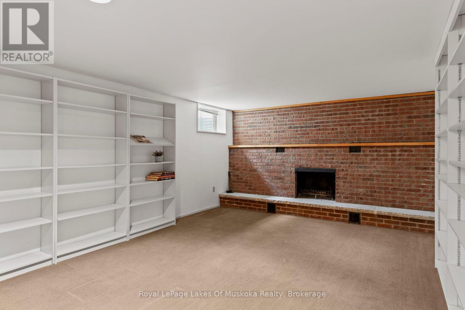 












23 FIRST STREET

,
Kawartha Lakes (Fenelon),




Ontario
K0M1N0

