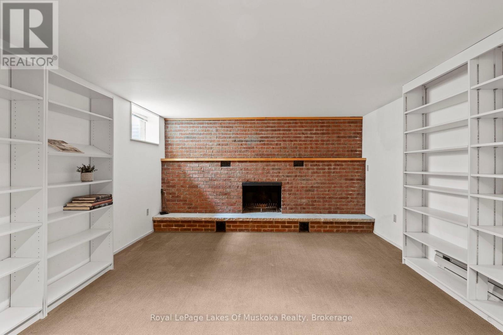 












23 FIRST STREET

,
Kawartha Lakes (Fenelon),




Ontario
K0M1N0

