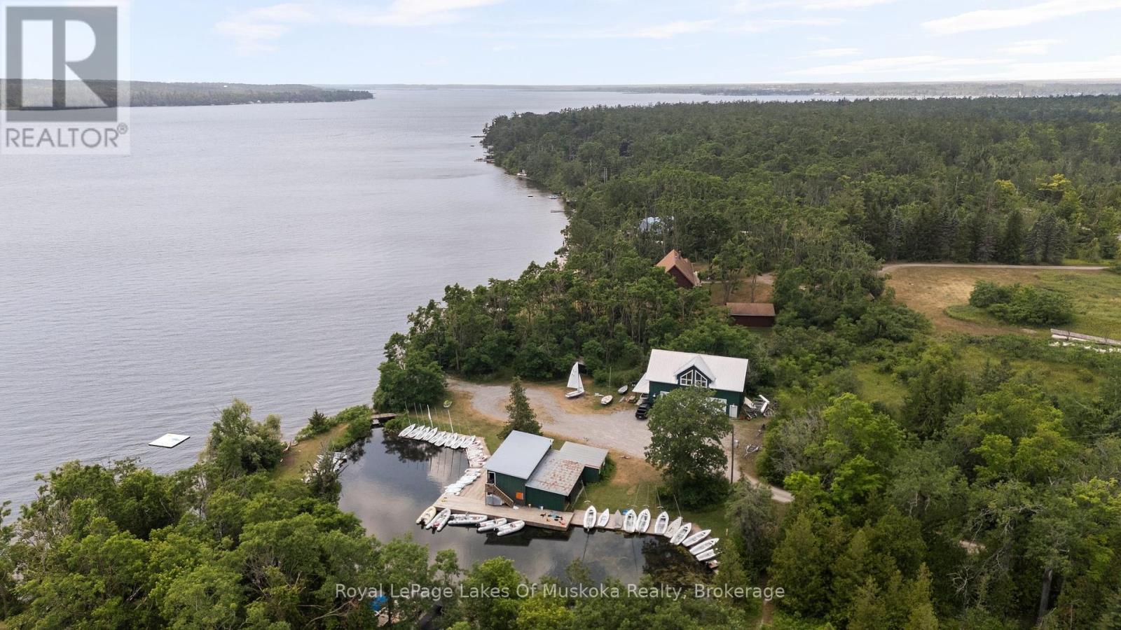 












23 FIRST STREET

,
Kawartha Lakes (Fenelon),




Ontario
K0M1N0

