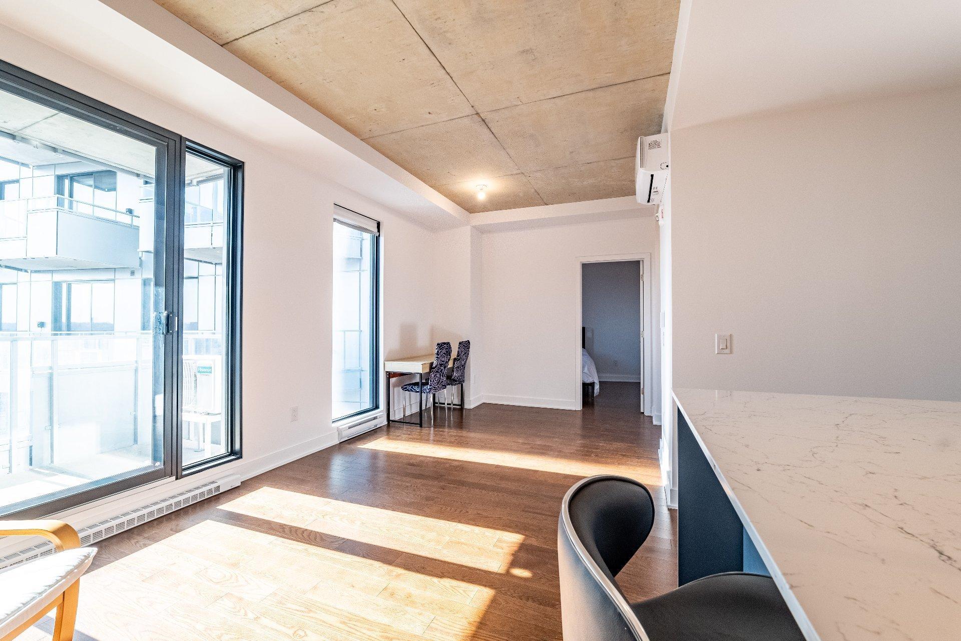 









1150


Boul. René-Lévesque E.

, 823,
Montréal (Ville-Marie),




QC
H2L0J6

