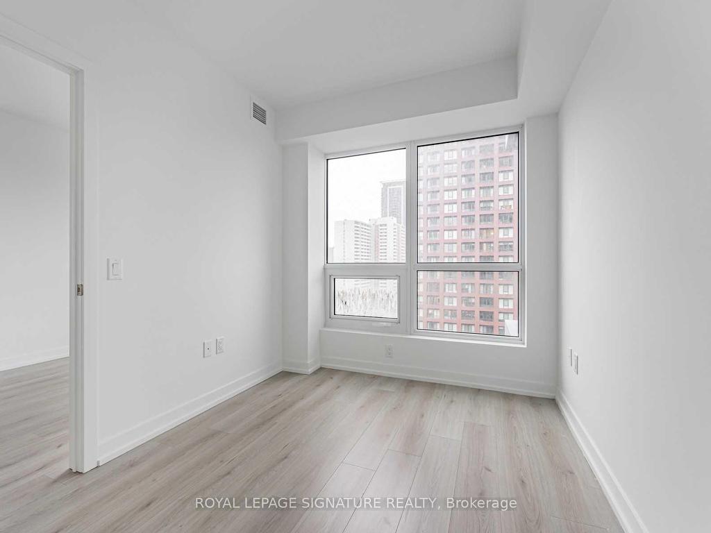 









395


Bloor

Street East, 1411,
Toronto,




ON
M4W 0B4

