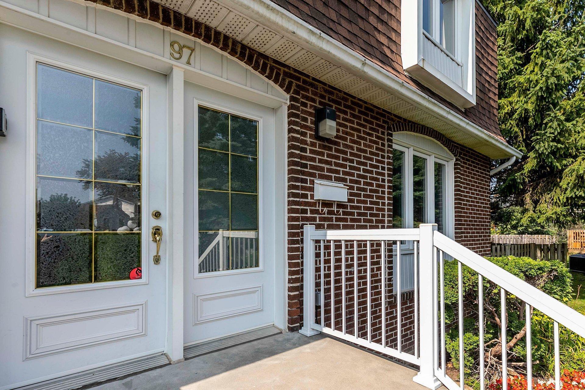 









97


Rue Chatillon

,
Dollard-des-Ormeaux,




QC
H9B1B4

