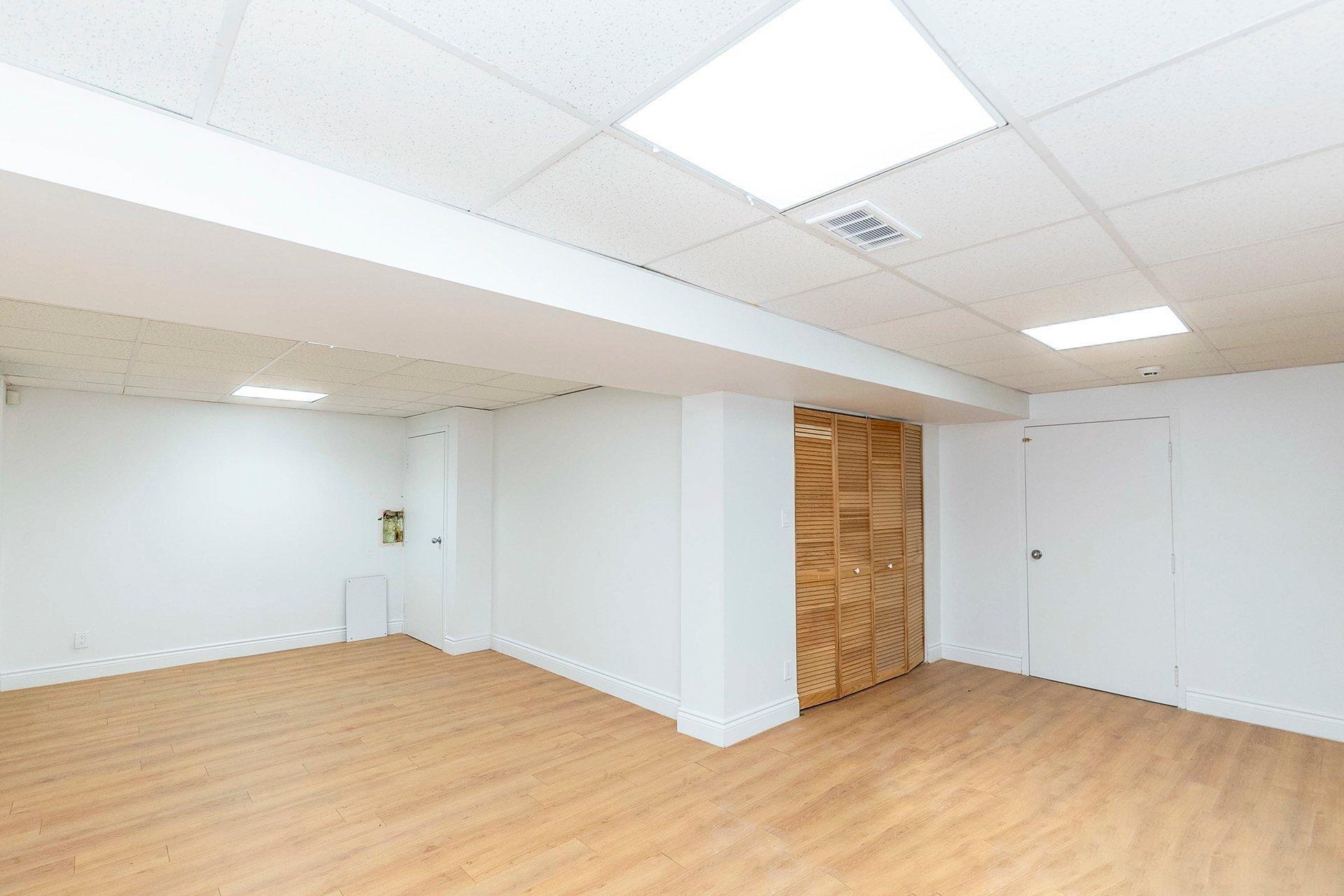 









97


Rue Chatillon

,
Dollard-des-Ormeaux,




QC
H9B1B4

