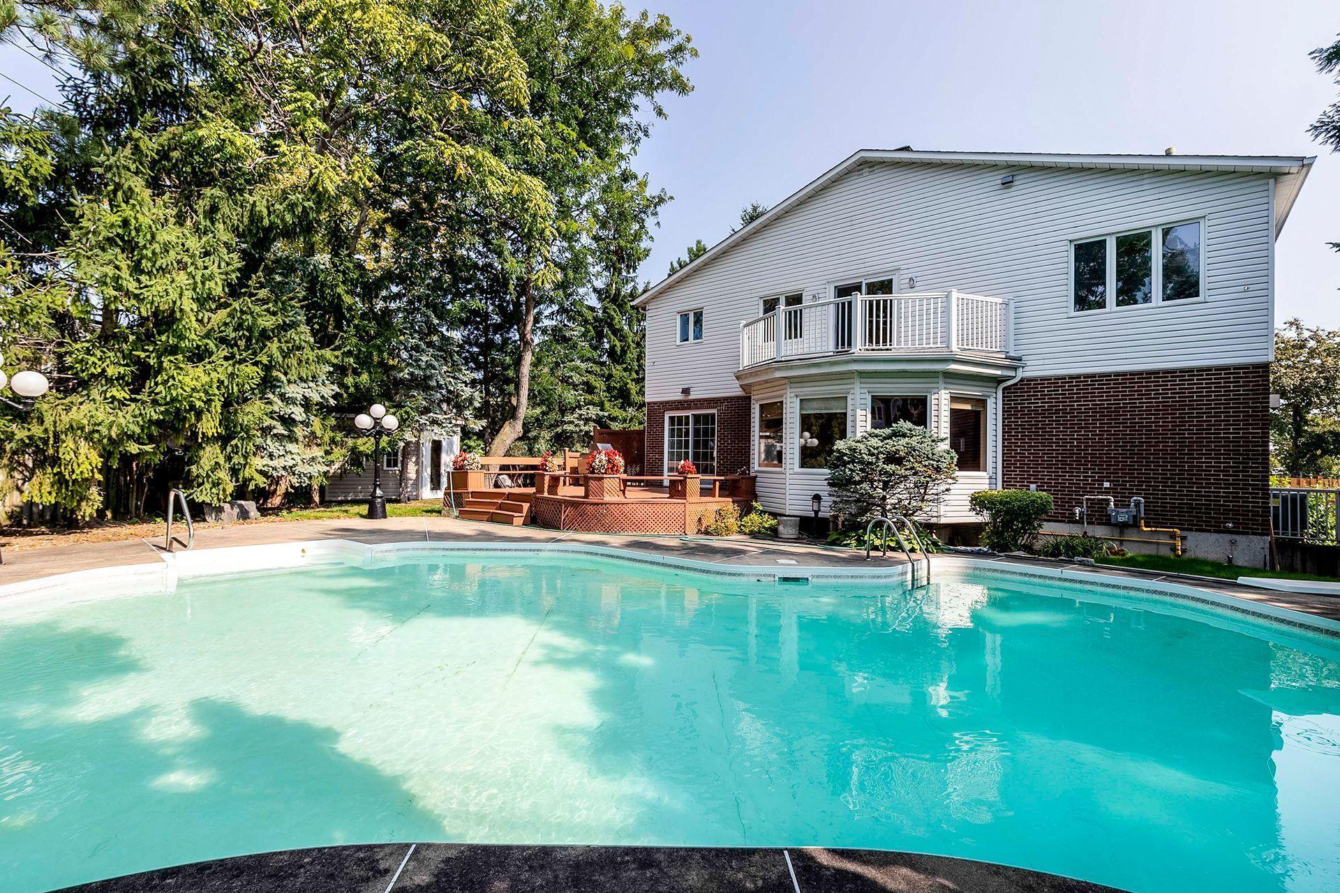 









97


Rue Chatillon

,
Dollard-des-Ormeaux,




QC
H9B1B4

