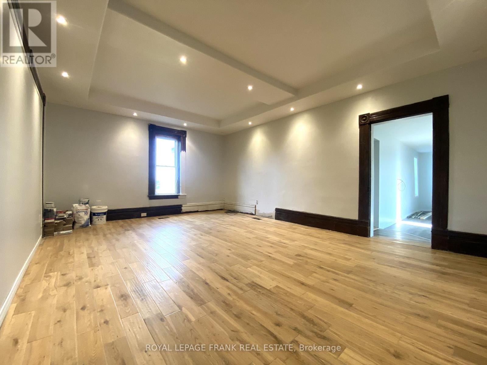 












2432 B COUNTY ROAD 8 S

,
Trent Hills,







Ontario
K7R3K7

