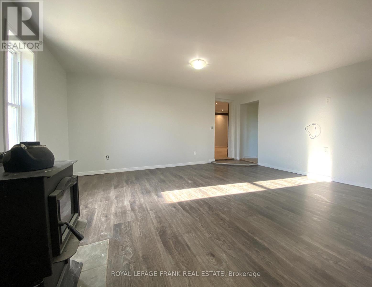 












2432 B COUNTY ROAD 8 S

,
Trent Hills,







Ontario
K7R3K7

