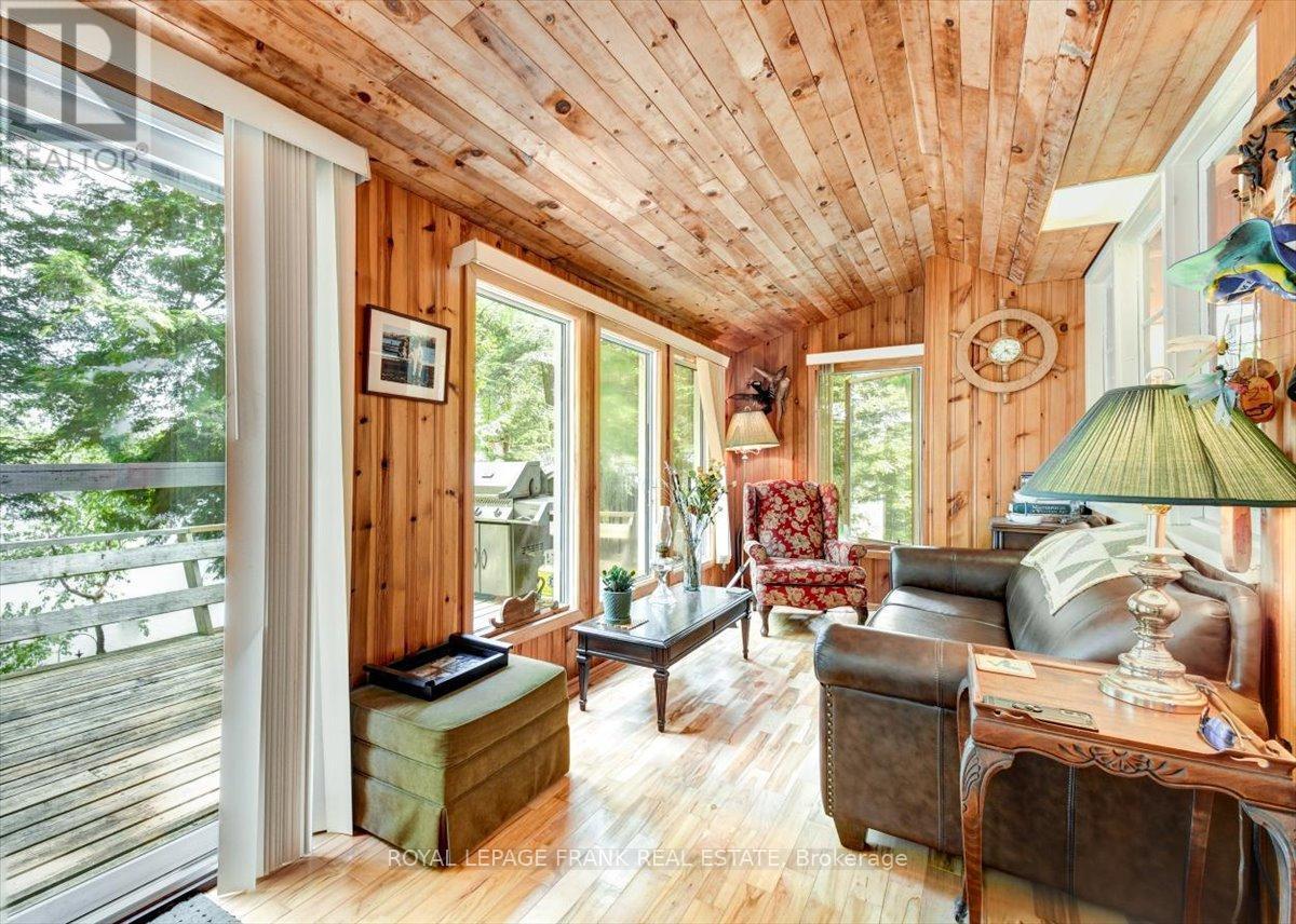 












48 BAY VIEW LANE

,
Tudor and Cashel (Tudor Ward),




Ontario
K0L1W0

