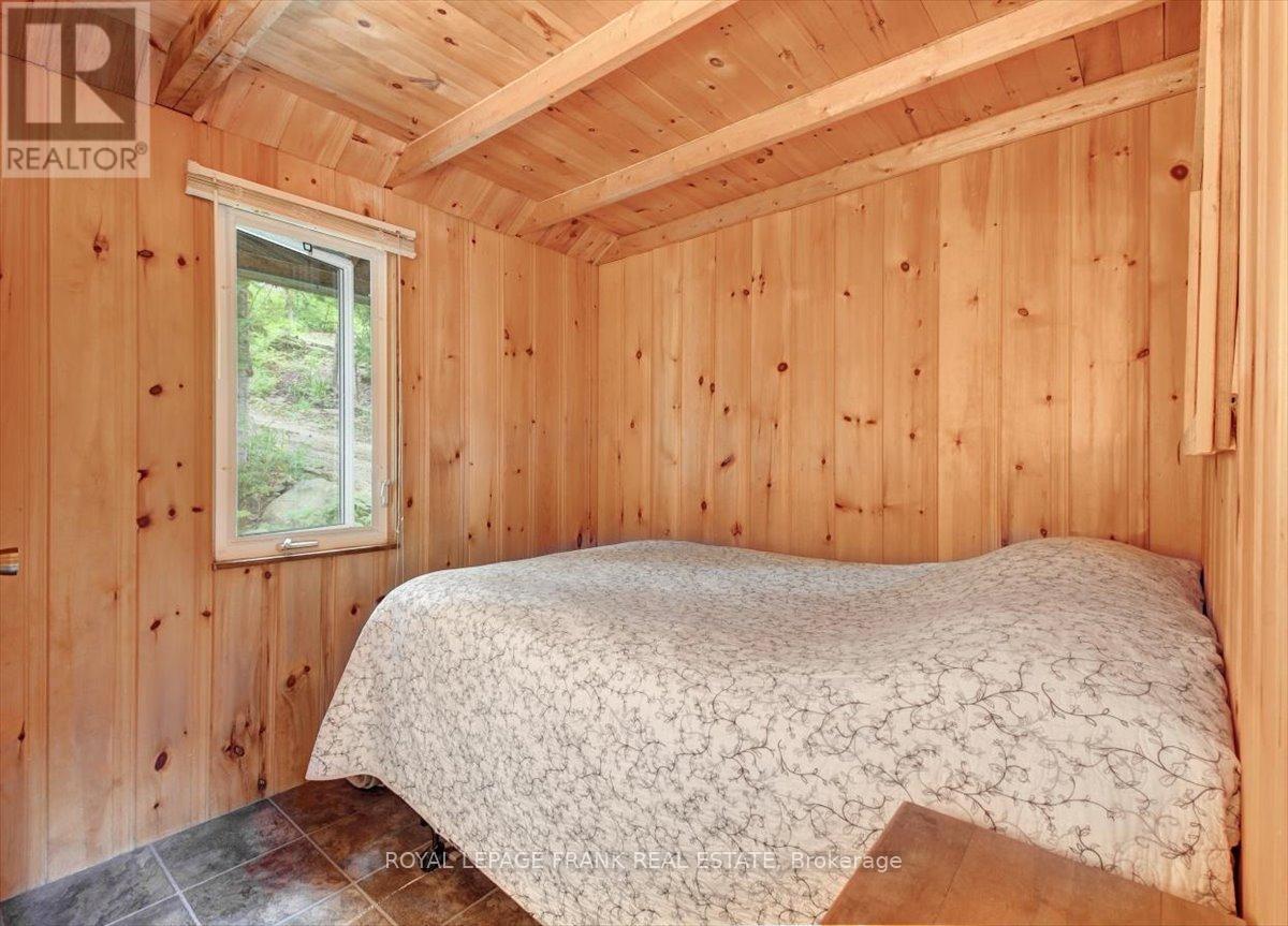 












48 BAY VIEW LANE

,
Tudor and Cashel (Tudor Ward),




Ontario
K0L1W0

