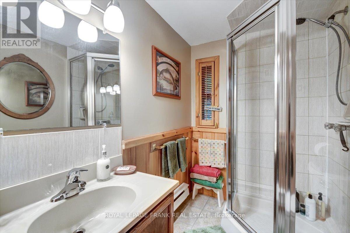 












48 BAY VIEW LANE

,
Tudor and Cashel (Tudor Ward),




Ontario
K0L1W0

