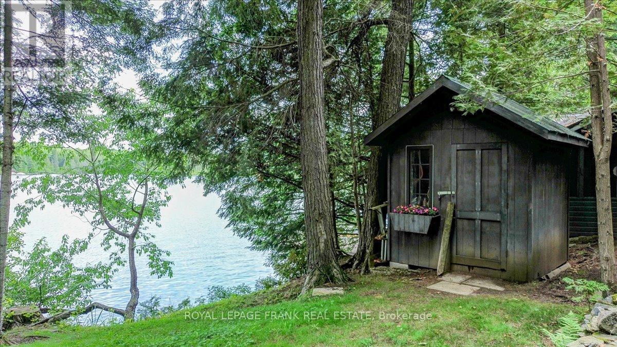 












48 BAY VIEW LANE

,
Tudor and Cashel (Tudor Ward),




Ontario
K0L1W0

