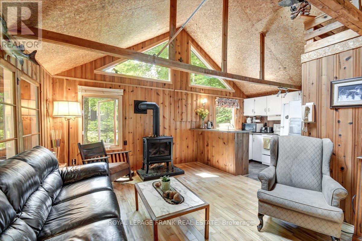 












48 BAY VIEW LANE

,
Tudor and Cashel (Tudor Ward),




Ontario
K0L1W0

