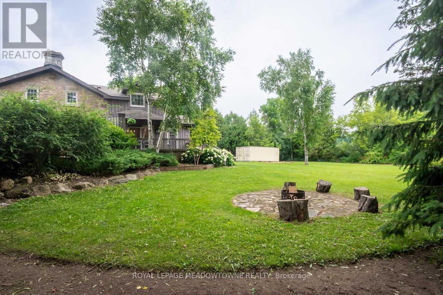 












10761 GUELPH LINE

,
Milton,




Ontario
L0P1B0

