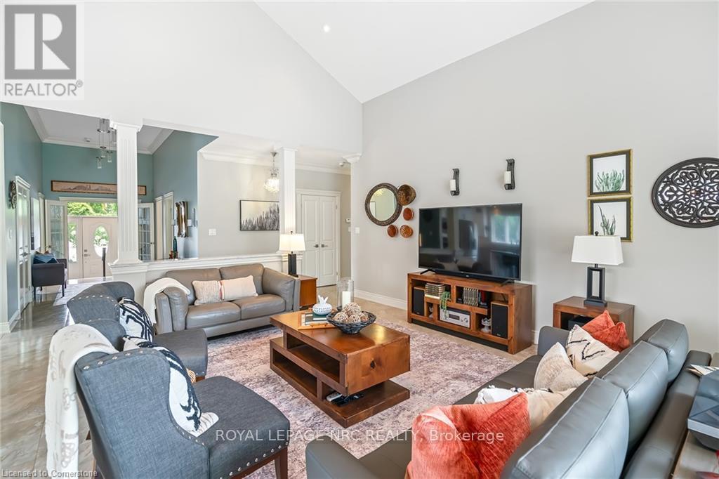 












48 CASABLANCA BOULEVARD S

,
Grimsby,




Ontario
L3M3Z2

