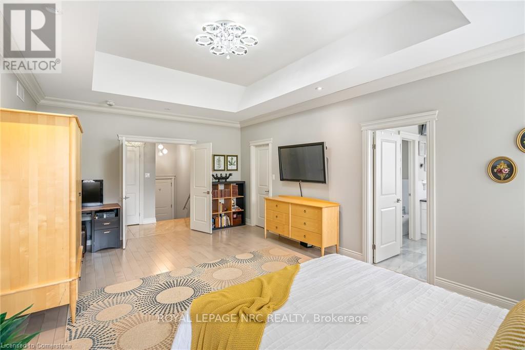 












48 CASABLANCA BOULEVARD S

,
Grimsby,




Ontario
L3M3Z2

