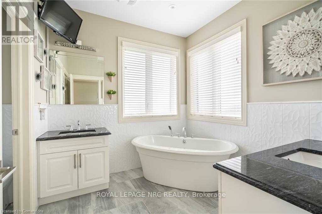 












48 CASABLANCA BOULEVARD S

,
Grimsby,




Ontario
L3M3Z2


