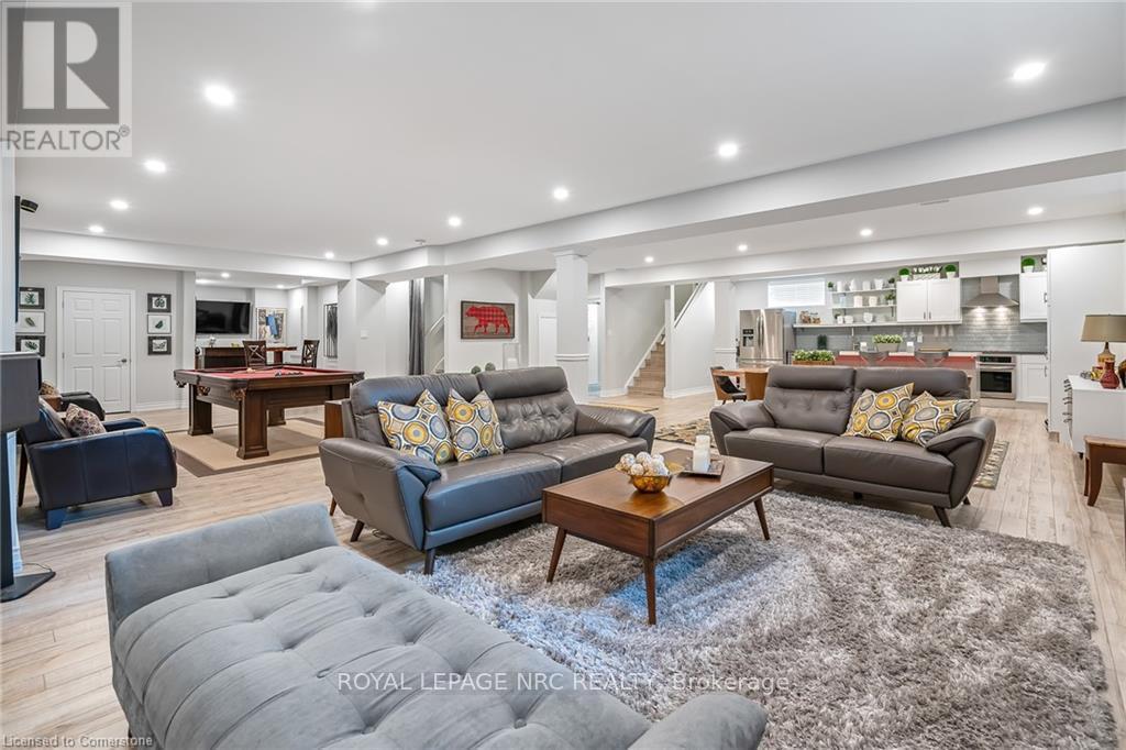 












48 CASABLANCA BOULEVARD S

,
Grimsby,




Ontario
L3M3Z2

