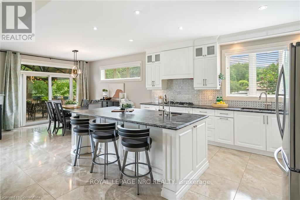












48 CASABLANCA BOULEVARD S

,
Grimsby,




Ontario
L3M3Z2

