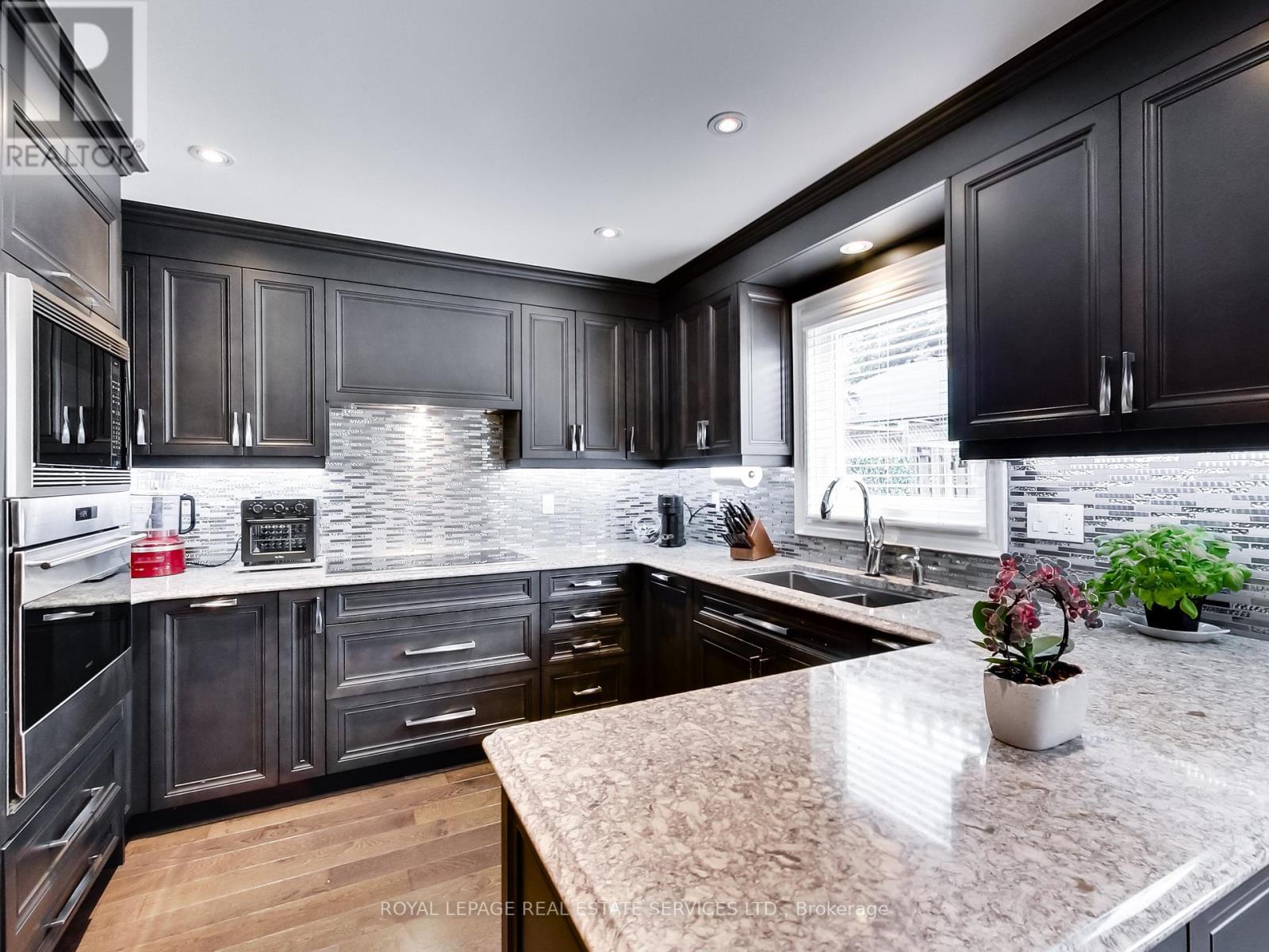 












3506 PINTAIL CIRCLE

,
Mississauga,




Ontario
L5N6C7

