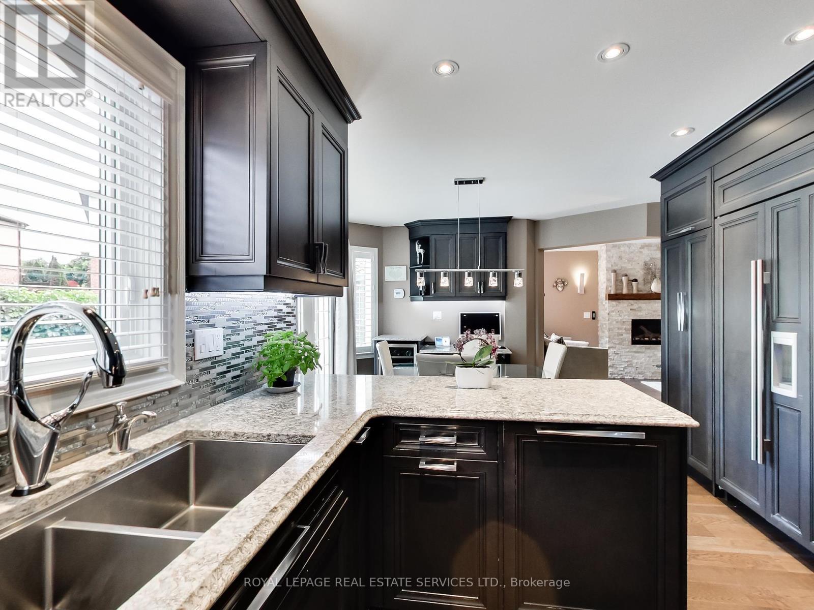












3506 PINTAIL CIRCLE

,
Mississauga,




Ontario
L5N6C7


