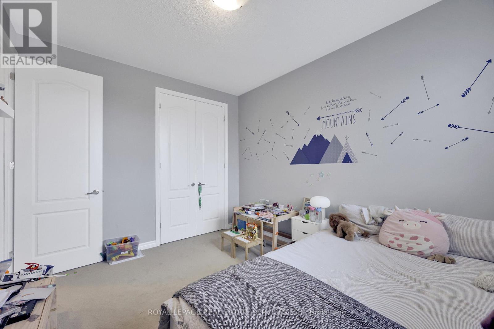 












25 - 485 PRINGLE AVENUE

,
Milton,




Ontario
L9T8A9

