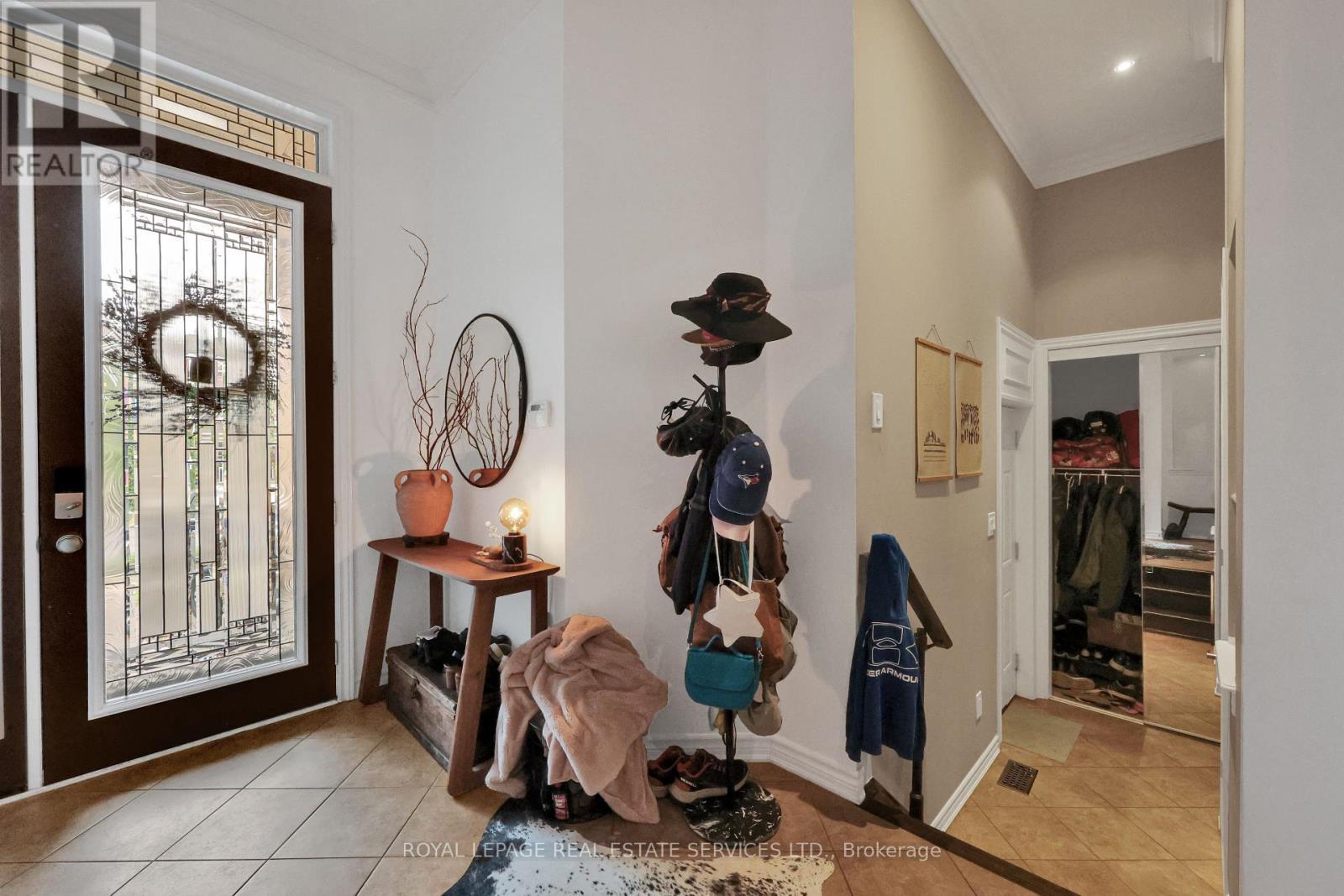 












25 - 485 PRINGLE AVENUE

,
Milton,




Ontario
L9T8A9

