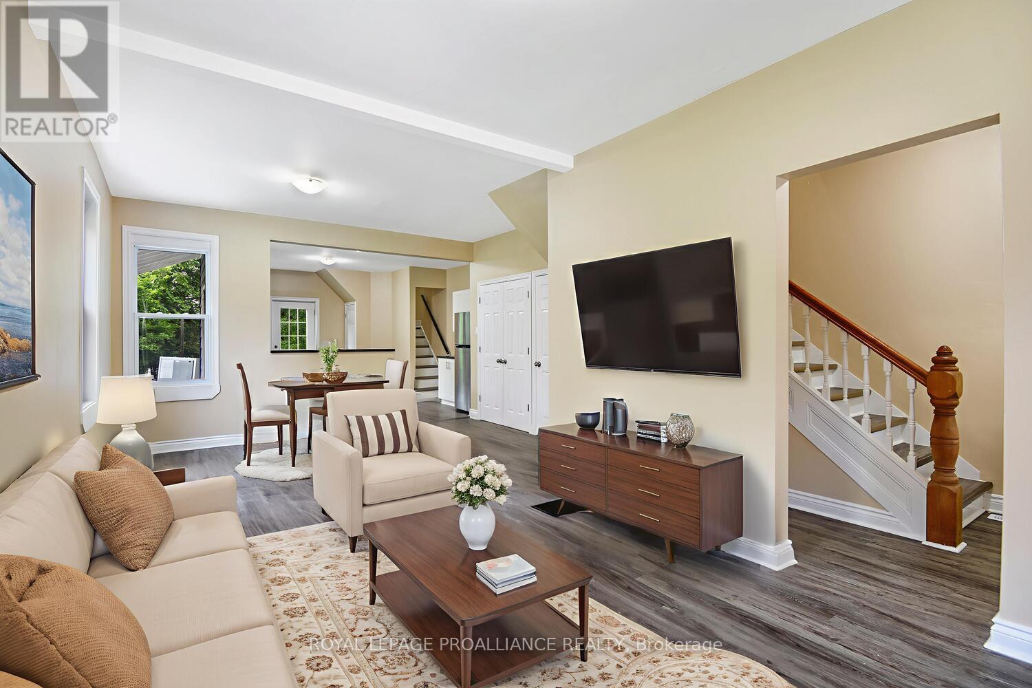 












254 EAST STREET S

,
Prescott,




Ontario
K0E1T0

