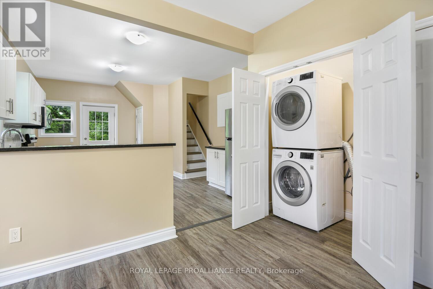 












254 EAST STREET S

,
Prescott,




Ontario
K0E1T0

