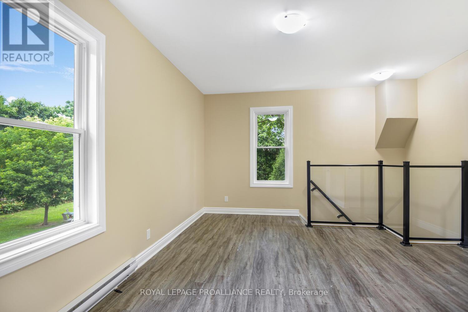 












254 EAST STREET S

,
Prescott,




Ontario
K0E1T0

