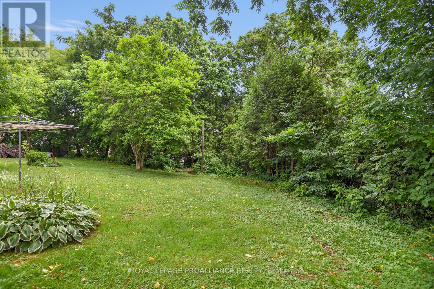 












254 EAST STREET S

,
Prescott,




Ontario
K0E1T0

