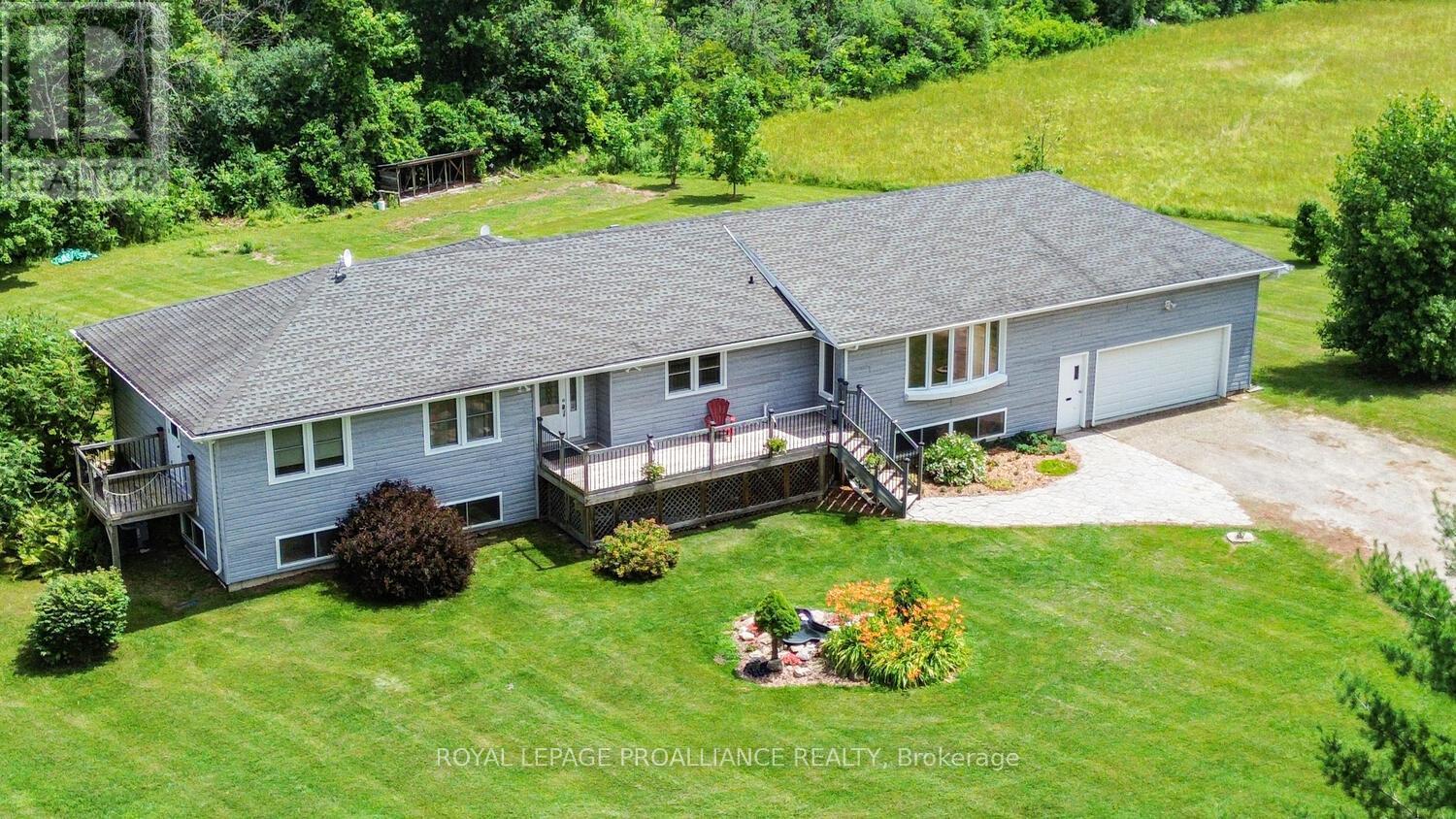 












7079 COUNTY ROAD 44 ROAD

,
Edwardsburgh/Cardinal,




Ontario
K0E1X0

