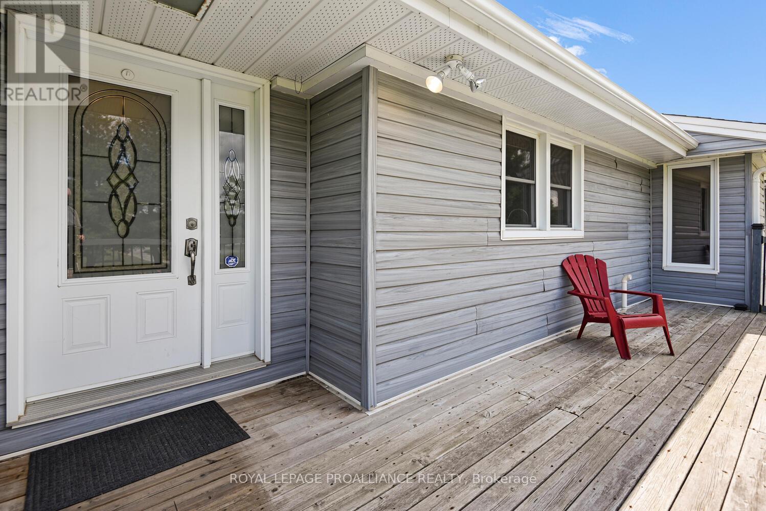 












7079 COUNTY ROAD 44 ROAD

,
Edwardsburgh/Cardinal,




Ontario
K0E1X0

