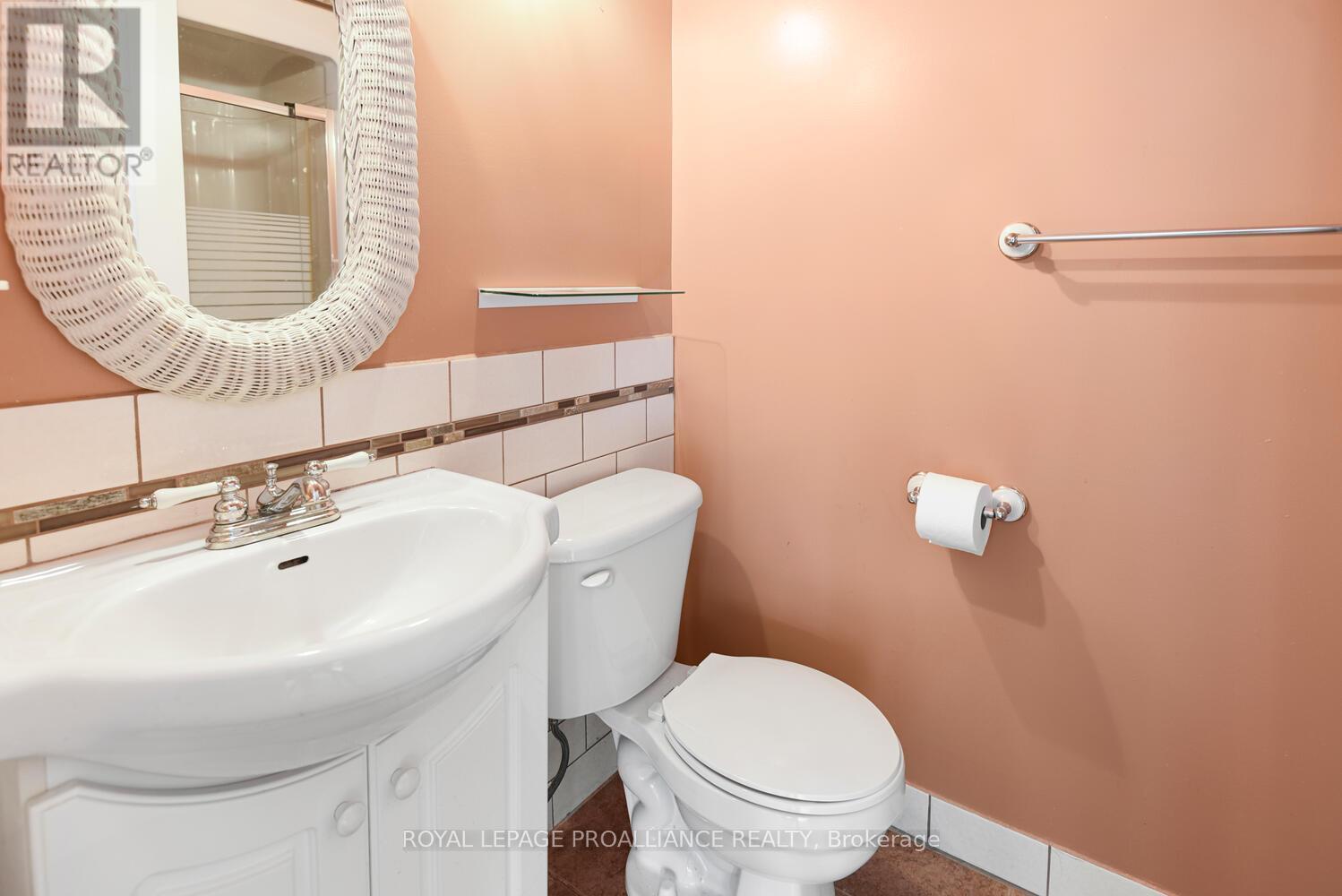 












7079 COUNTY ROAD 44 ROAD

,
Edwardsburgh/Cardinal,




Ontario
K0E1X0

