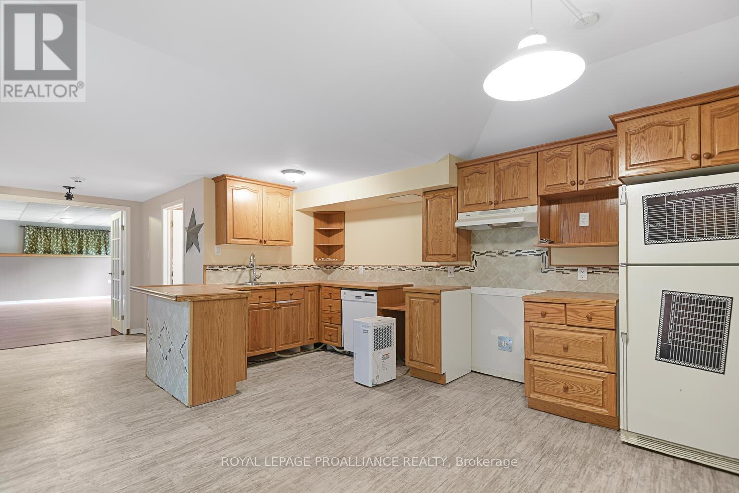 












7079 COUNTY ROAD 44 ROAD

,
Edwardsburgh/Cardinal,




Ontario
K0E1X0

