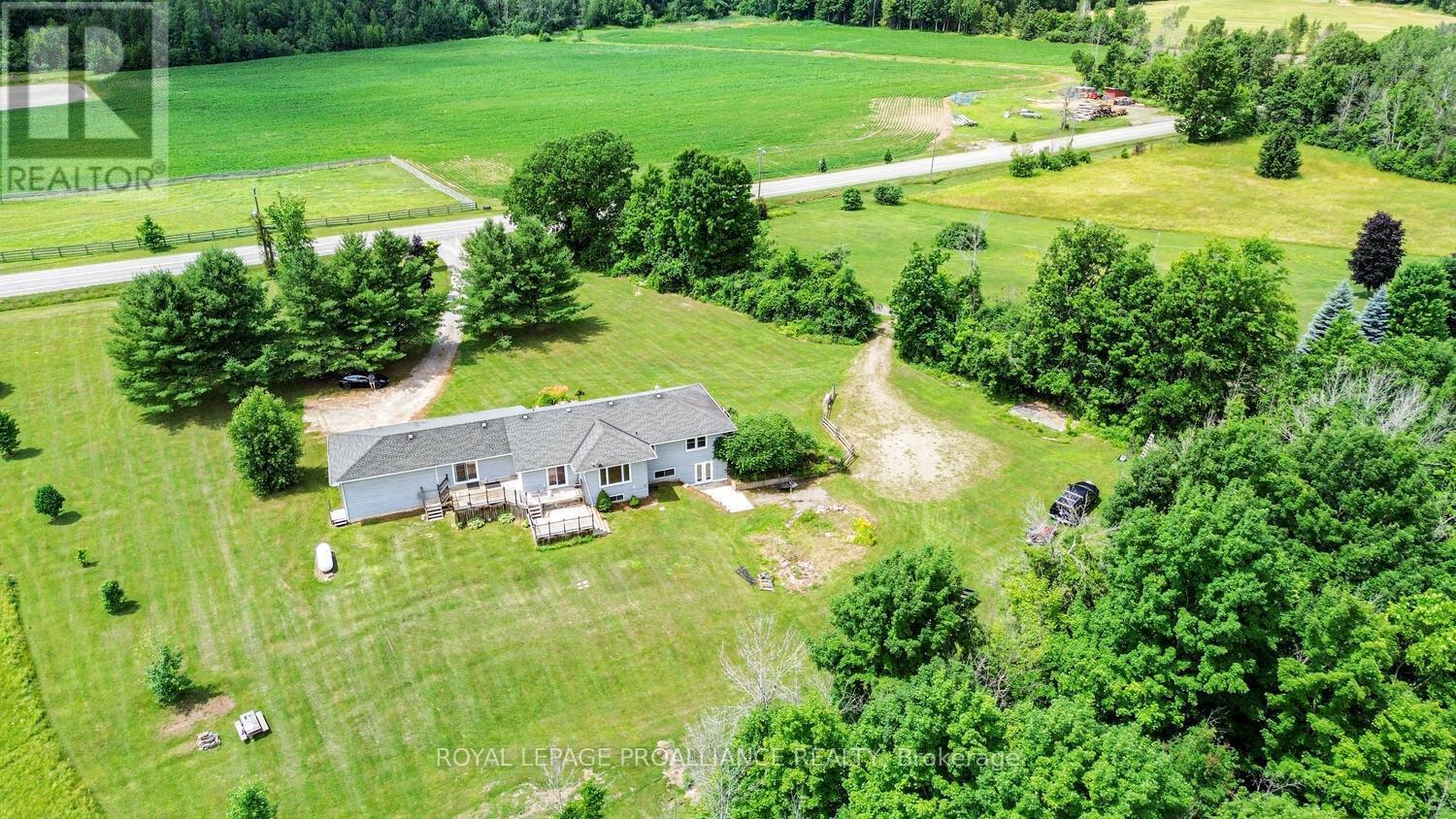 












7079 COUNTY ROAD 44 ROAD

,
Edwardsburgh/Cardinal,




Ontario
K0E1X0

