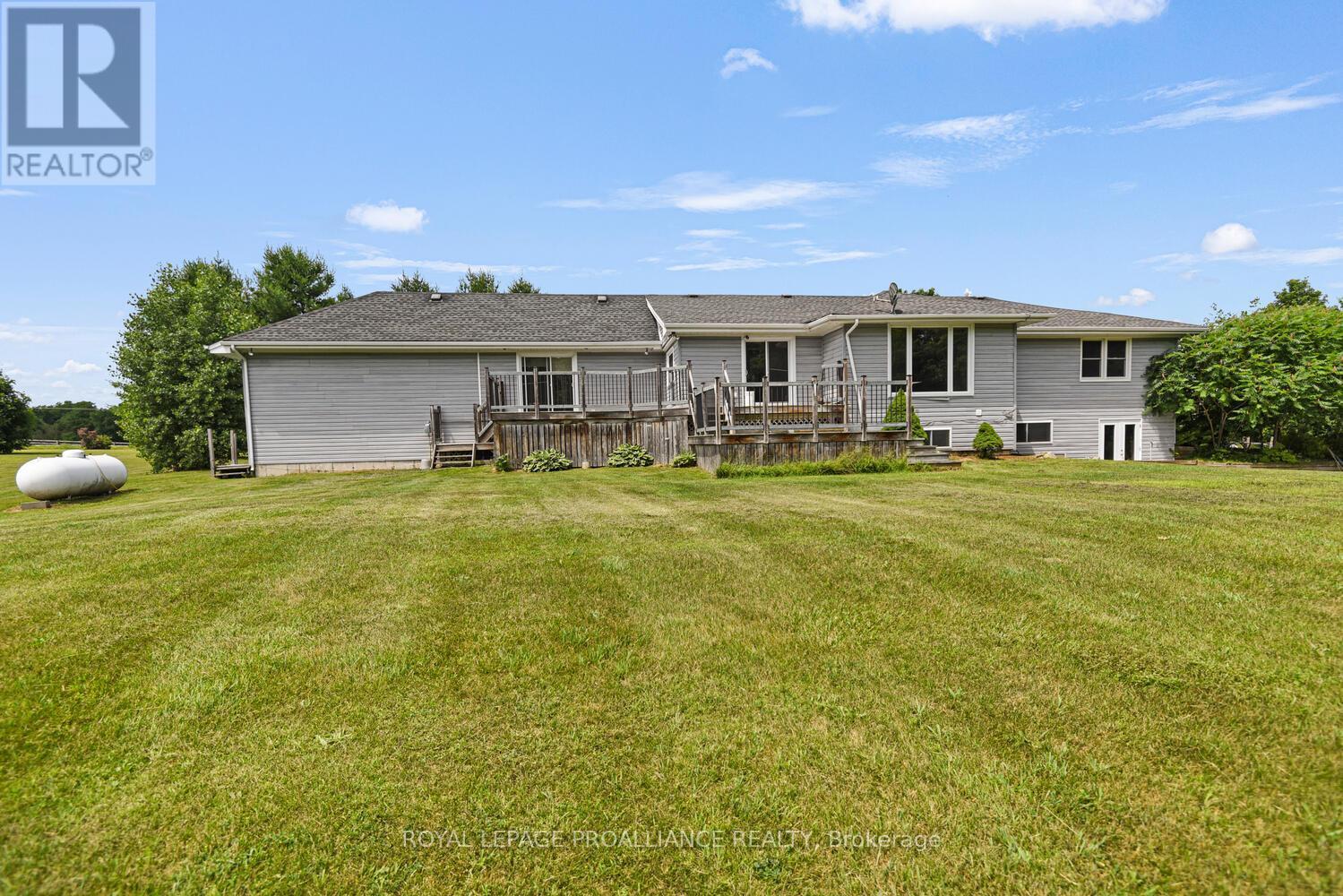 












7079 COUNTY ROAD 44 ROAD

,
Edwardsburgh/Cardinal,




Ontario
K0E1X0

