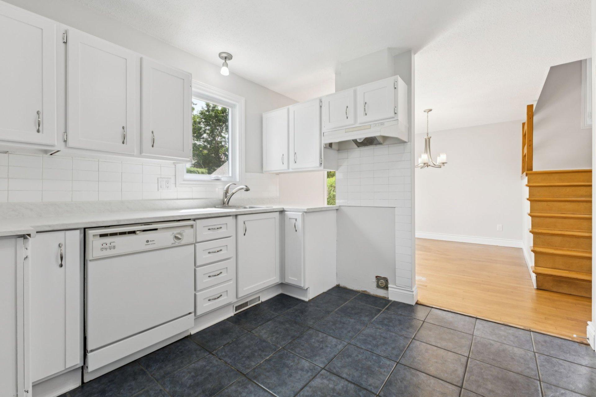 









33


Rue des Mineurs

,
Gatineau (Hull),




QC
J8Z1Z3

