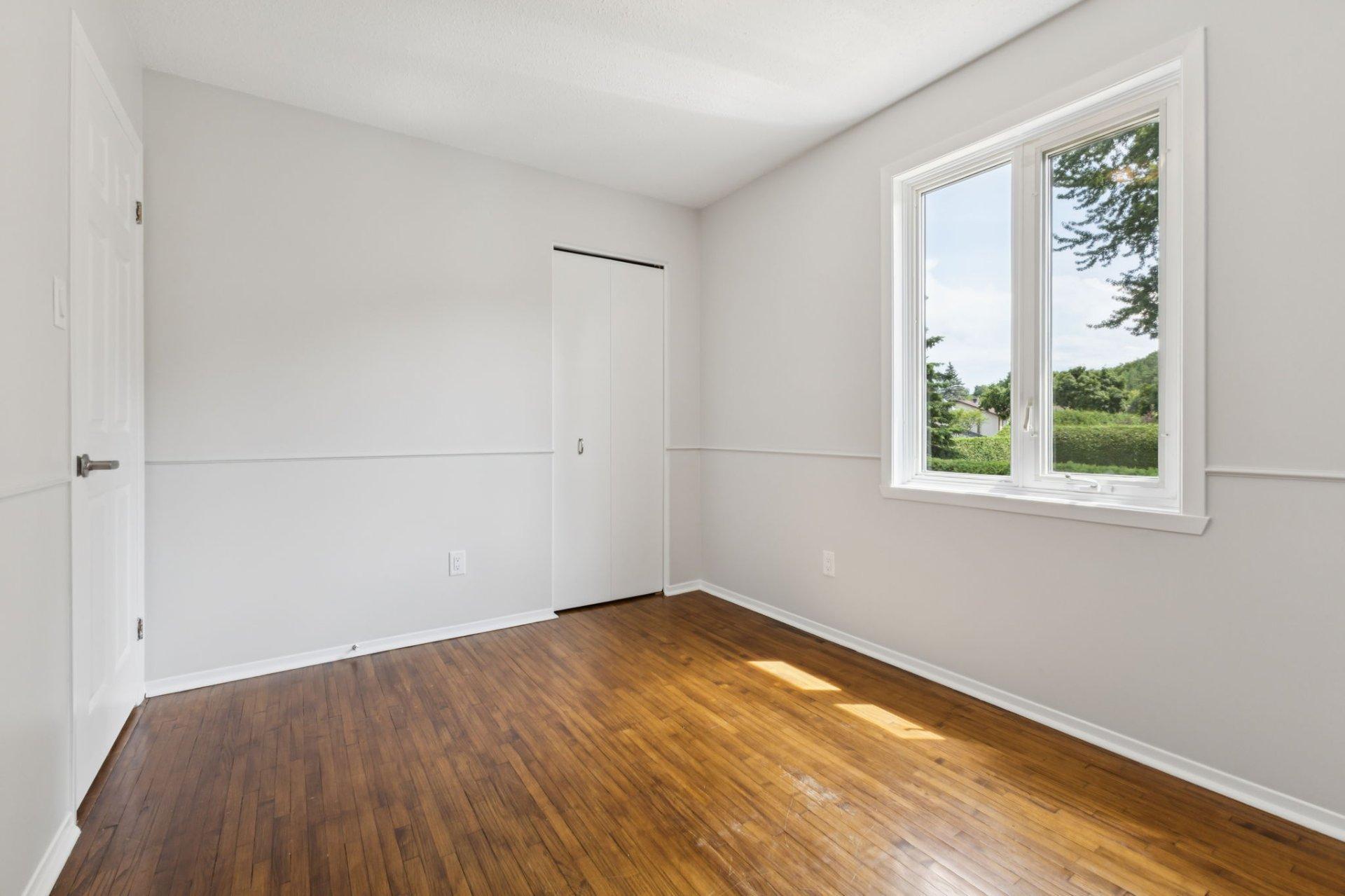 









33


Rue des Mineurs

,
Gatineau (Hull),




QC
J8Z1Z3

