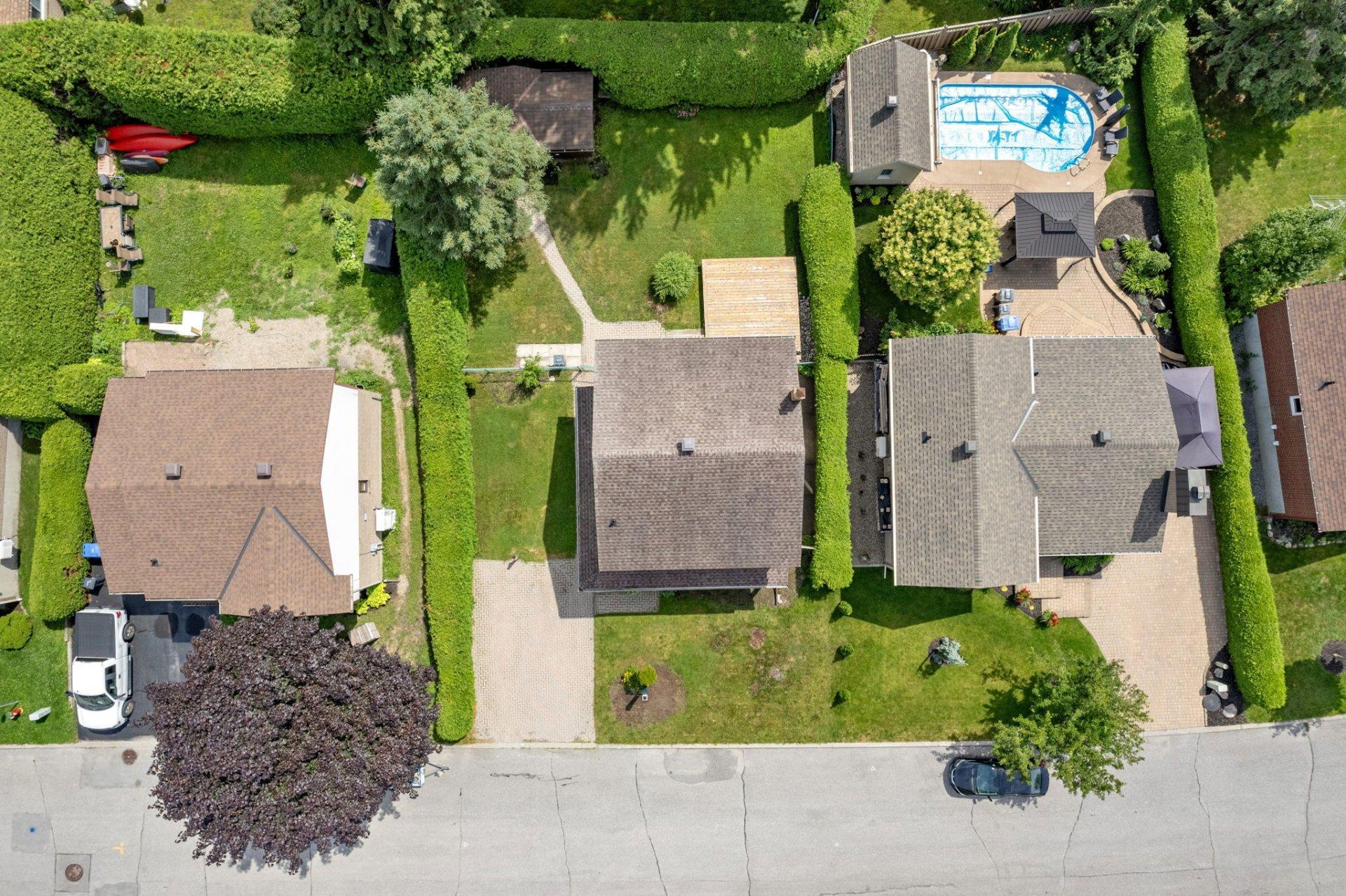









33


Rue des Mineurs

,
Gatineau (Hull),




QC
J8Z1Z3

