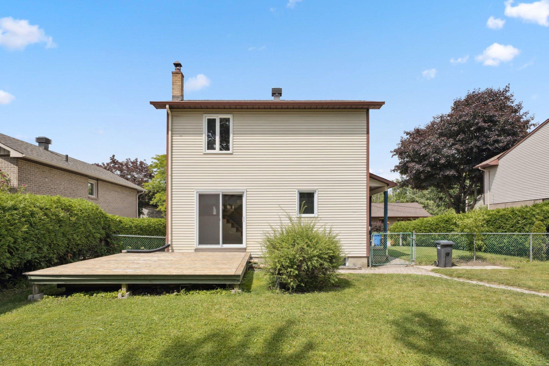









33


Rue des Mineurs

,
Gatineau (Hull),




QC
J8Z1Z3

