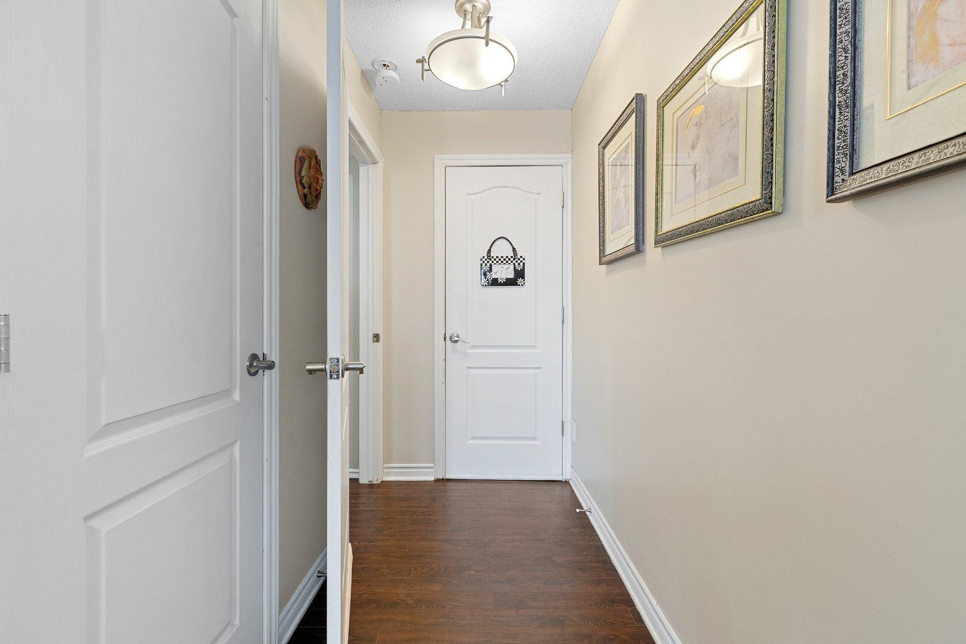 









558


Av. des Tilleuls

,
Gatineau (Aylmer),




QC
J9J2N6

