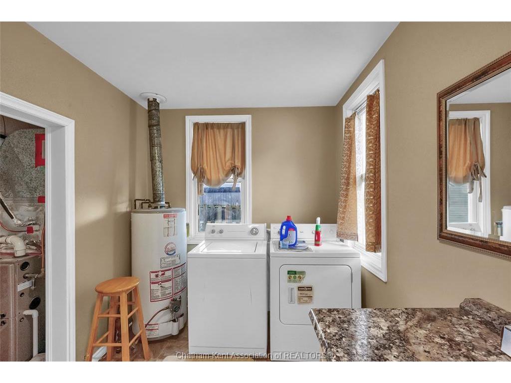 









37


Berry

Street,
Chatham,




ON
N7M 3B2

