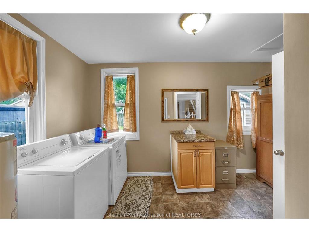 









37


Berry

Street,
Chatham,




ON
N7M 3B2

