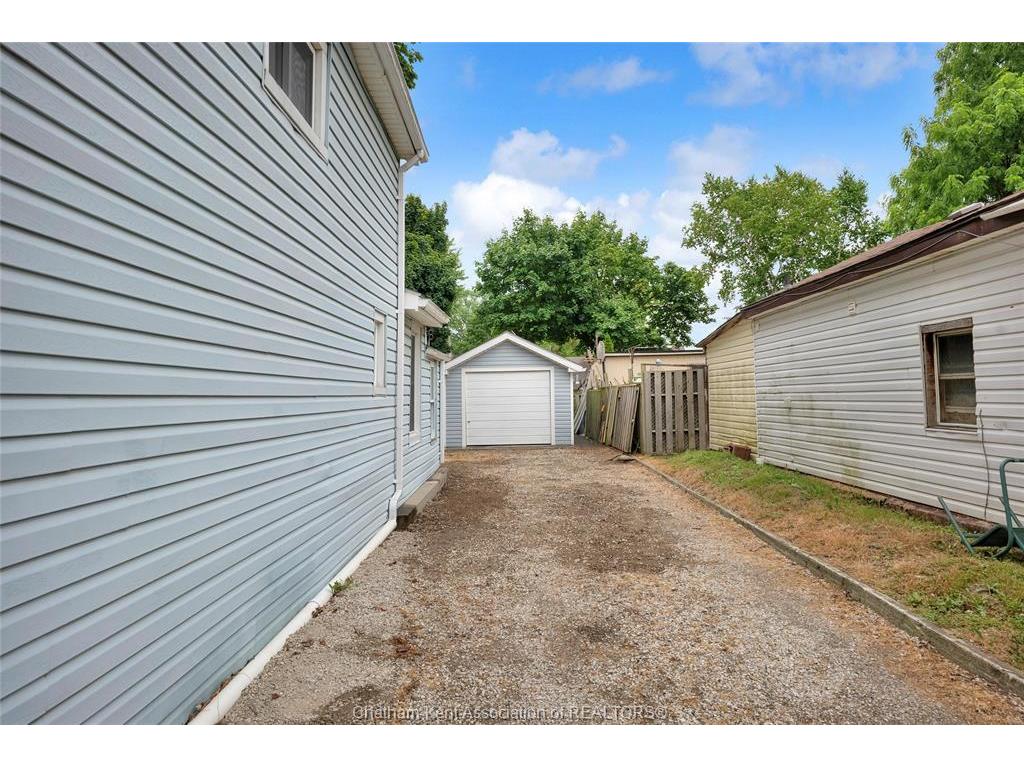 









37


Berry

Street,
Chatham,




ON
N7M 3B2

