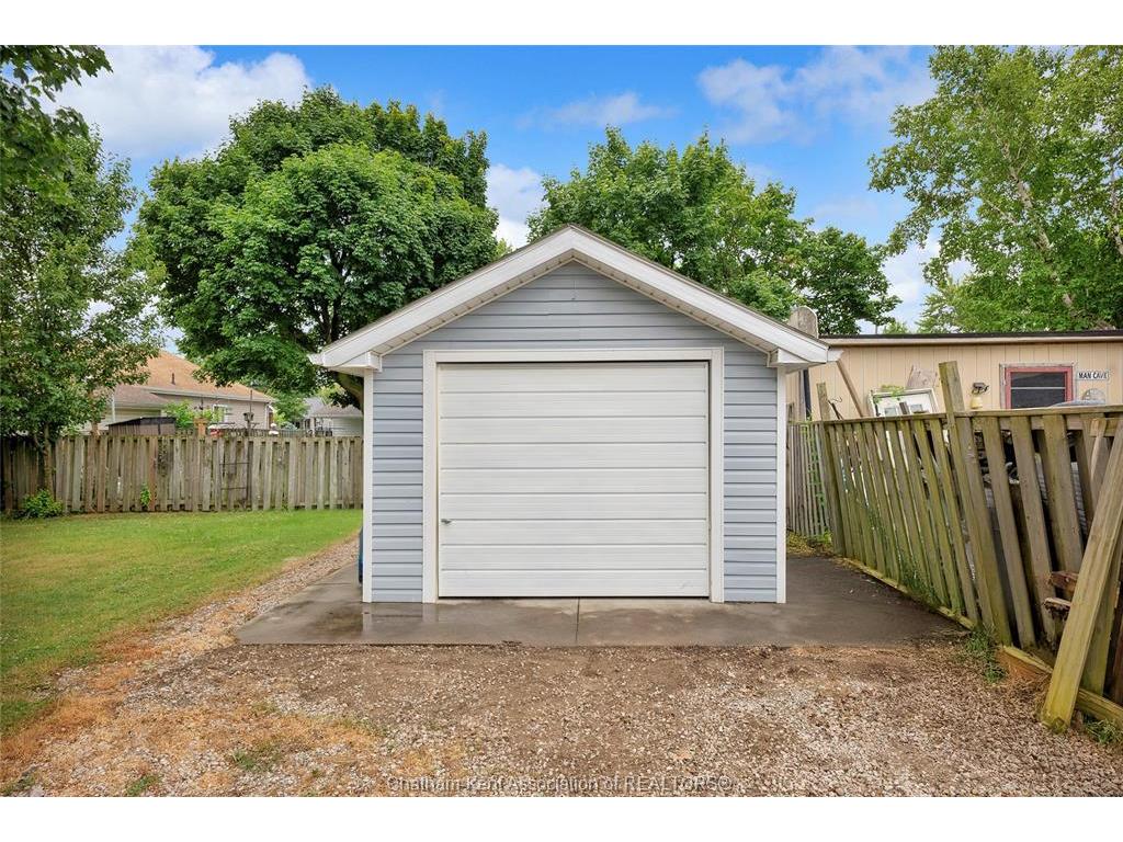 









37


Berry

Street,
Chatham,




ON
N7M 3B2

